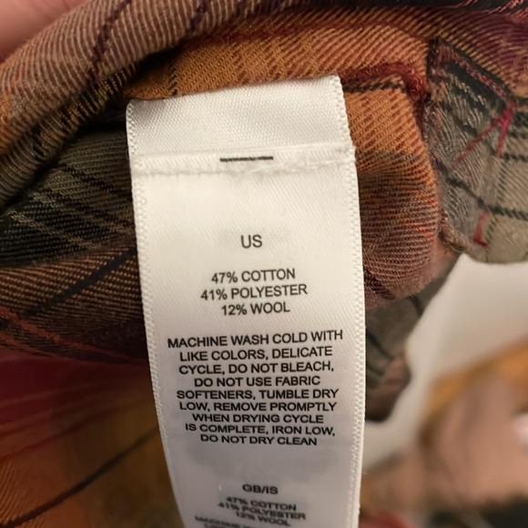 Wool button up - Picture 3 of 4